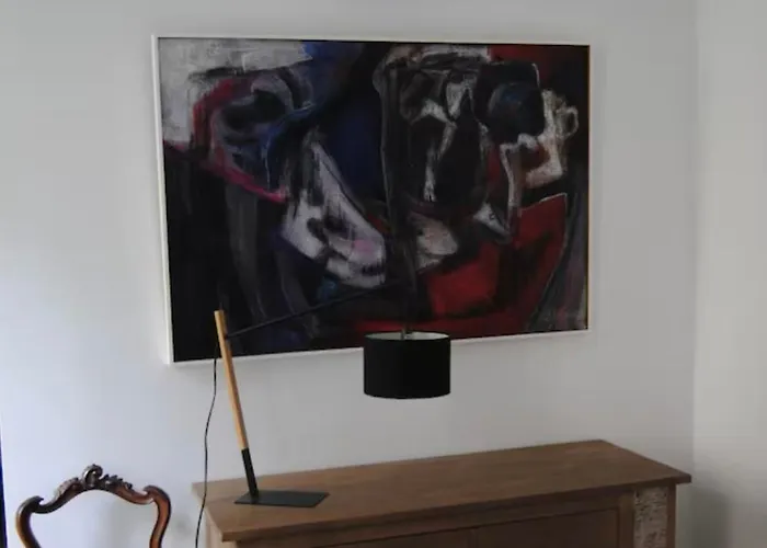 Avec Beau Jardin Apartment
